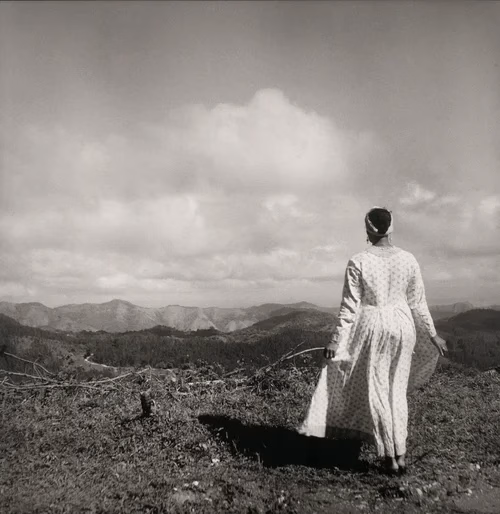 Carrie Mae Weems United States, born 1953 In the Mountains of Santiago de Cuba, 2002 gelatin silver print, 31 x 31 inches Museum purchase with support from Friends of the Collection, 2023.1 © Carrie Mae Weems. Courtesy of the artist and Jack Shainman Gallery, New York