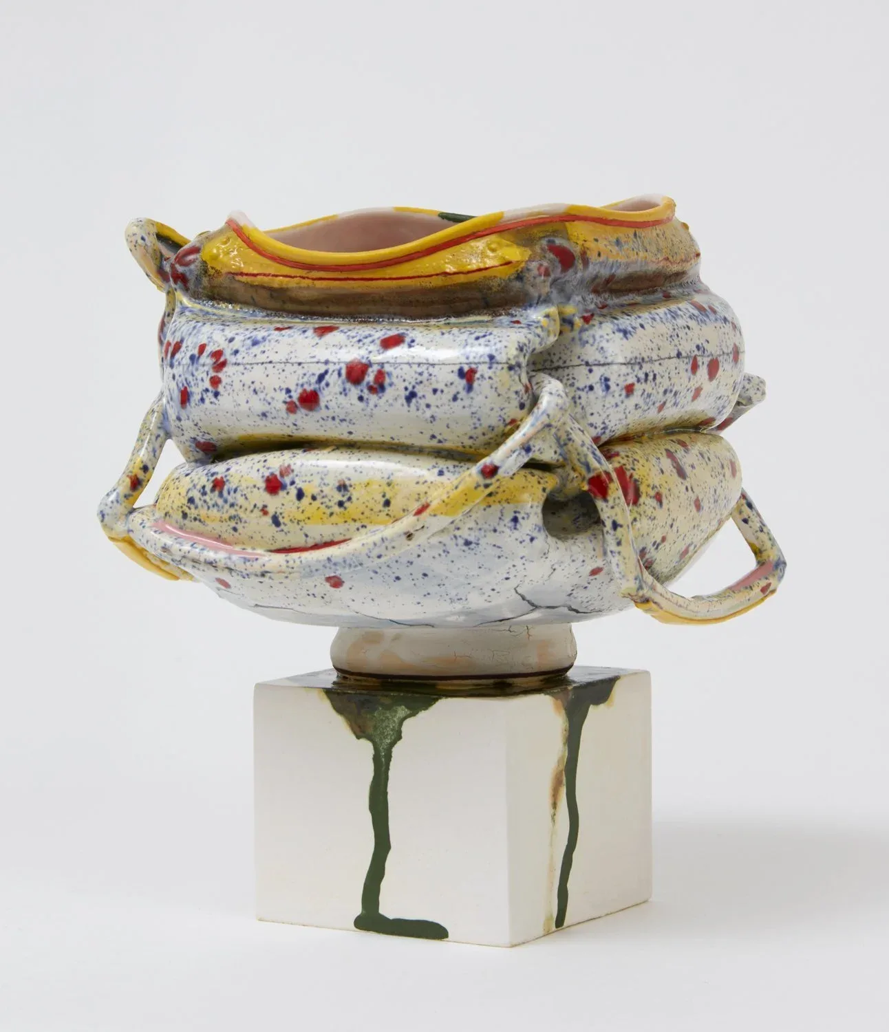 Kathy Butterly “Crossed Arms,” 2019, Clay, glaze 6 1/4 x 6 1/4 x 6 1/4 inches, Collection of Maxine and Stuart Frankel Foundation for Art, Bloomfield Hills, MI © Kathy Butterly 2021. Image courtesy the artist and James Cohan, New York. Photo: Alan Wiener